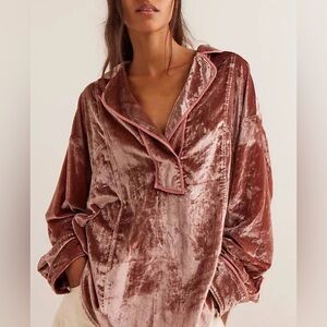Free People We The Free Luxy Solid Velvet Shirt Cedar Wood Size XS RARE Sold Out